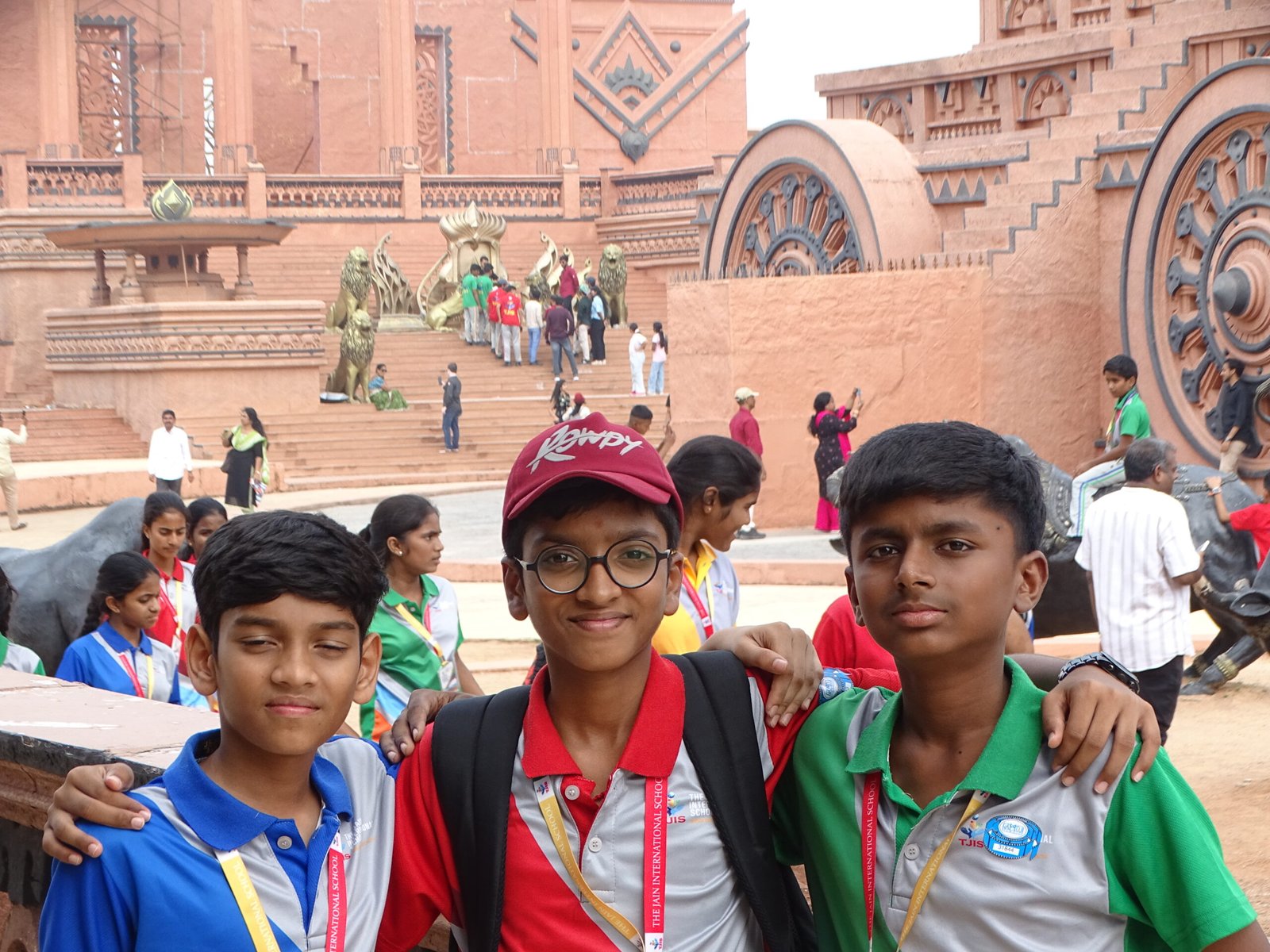 Exciting One-Day Trip to Ramoji Film City