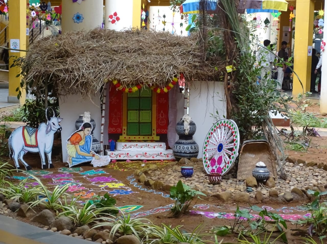 TJIS Hosts “artifAIce” Art & AI Exhibition