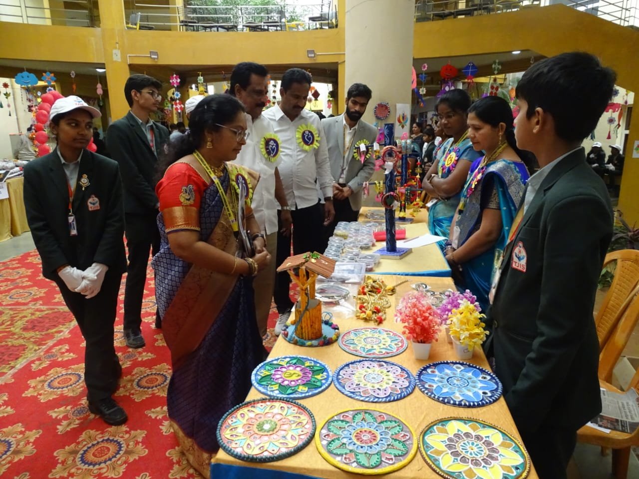 TJIS Hosts “artifAIce” Art & AI Exhibition