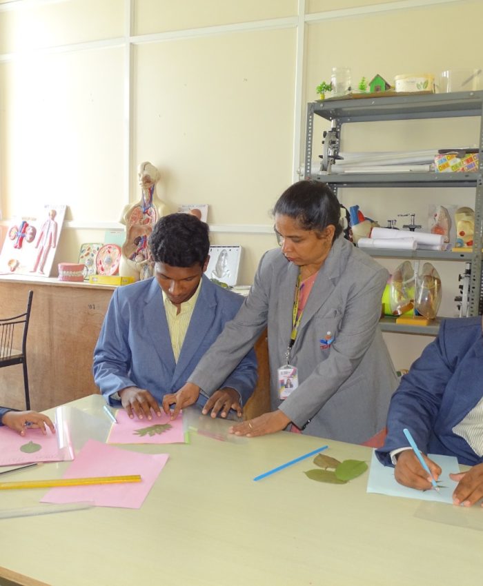 BiPC Students Create Herbarium Sheets at TJIS